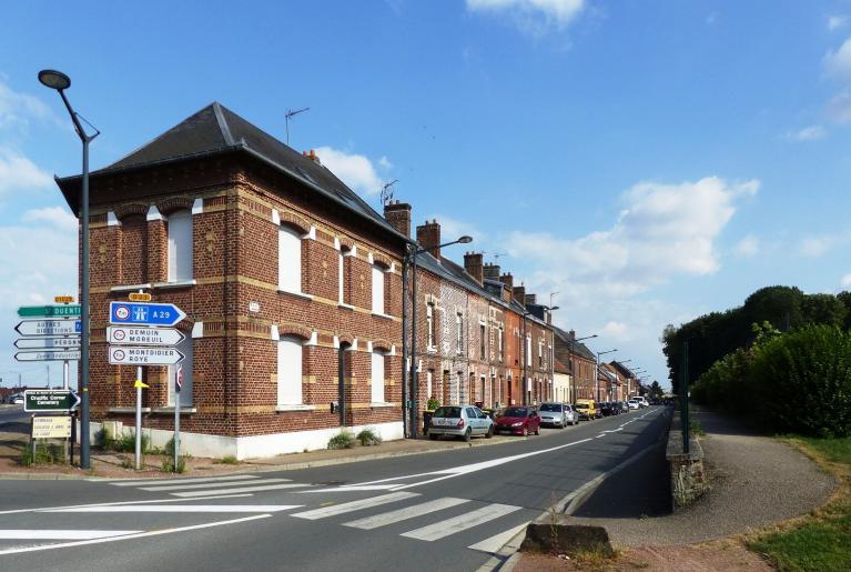 Logements reconstruits, rue Maurice-Seigneurgens (ancienne rue de Montdidier).