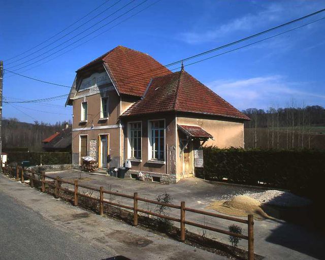 Ancienne mairie et école primaire de Jouy