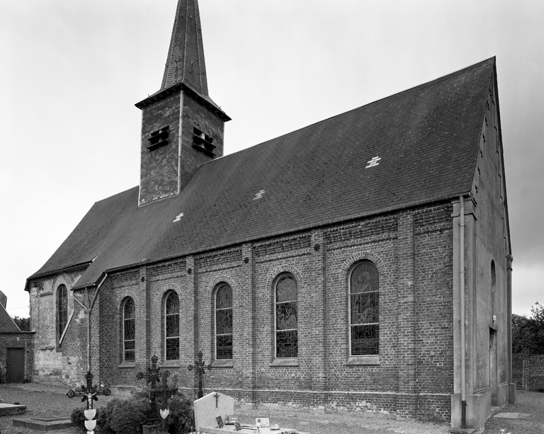 L'église vue du nord-ouest.