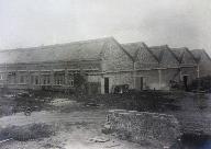 Les ateliers en shed de la tréfilerie, vers 1922 (AD Somme ; 10 R 625).