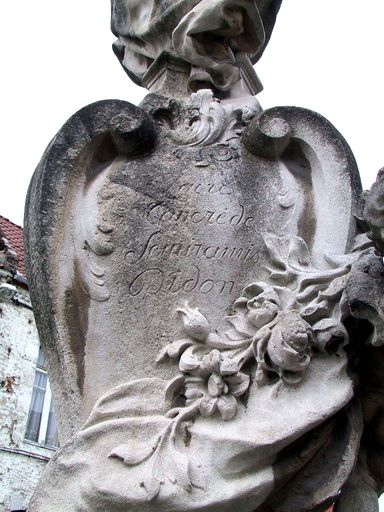 Monument commémoratif de la tragédienne Hippolyte Clairon, dit monument de la Clairon