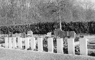 Cimetière communal de Vaux-en-Amiénois