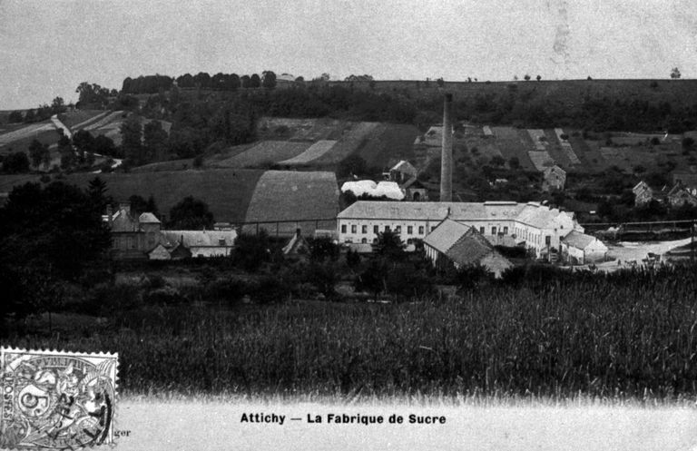 Ancien moulin à farine, dit Moulin Flobert, devenu sucrerie de betteraves Bride, puis Larangot Frères et Cie, puis SA Sucrière de Berneuil-sur-Aisne