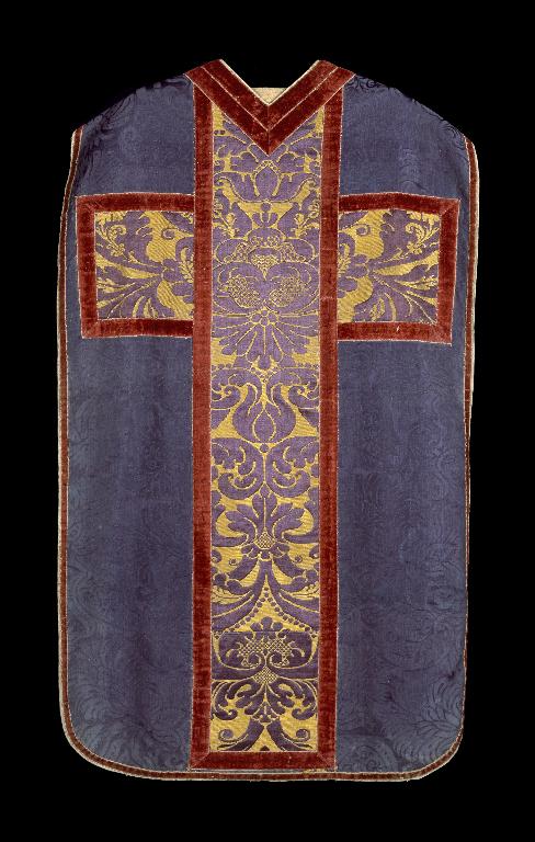 Chasuble, manipule, voile de calice (ornement violet)