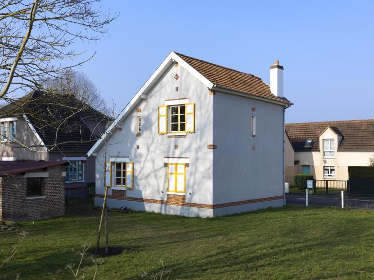 Ancien château, puis cité jardin de la Compagnie des Chemins de fer du Nord, dite cité Tourtier ou cité du Château