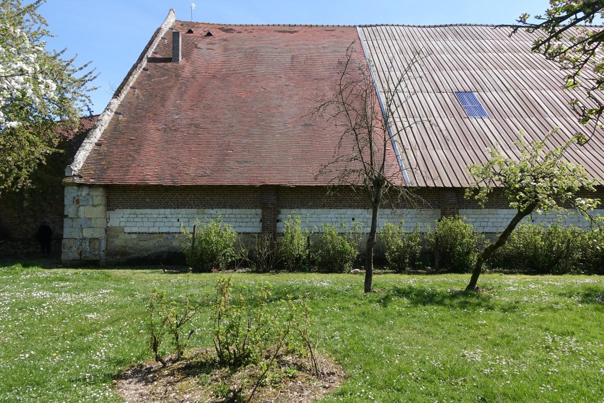 Ancienne grange cistercienne de Grandmesnil puis fermes