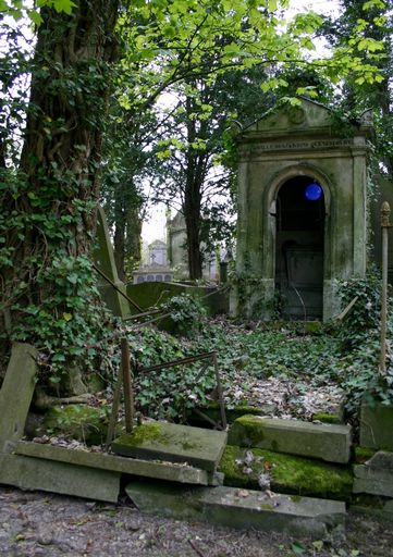 Tombeau (chapelle) de la famille Desjardins-Quenescourt