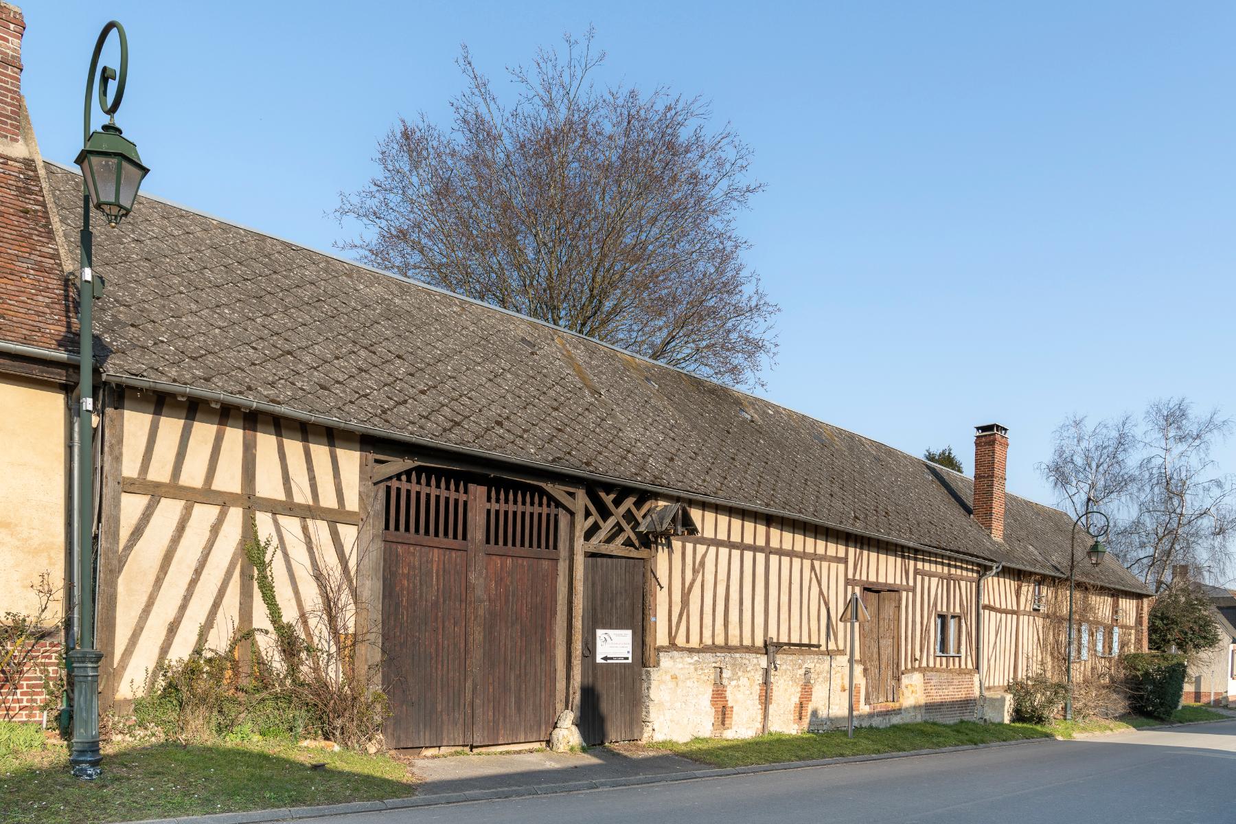 L'habitat du village de Montreuil-sur-Brêche