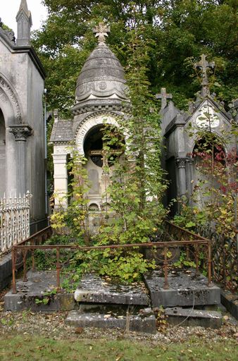 Tombeau (loggia) de la famille Hagimont