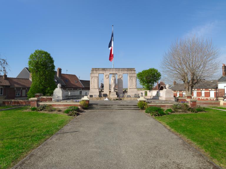 Monument aux morts d'Albert