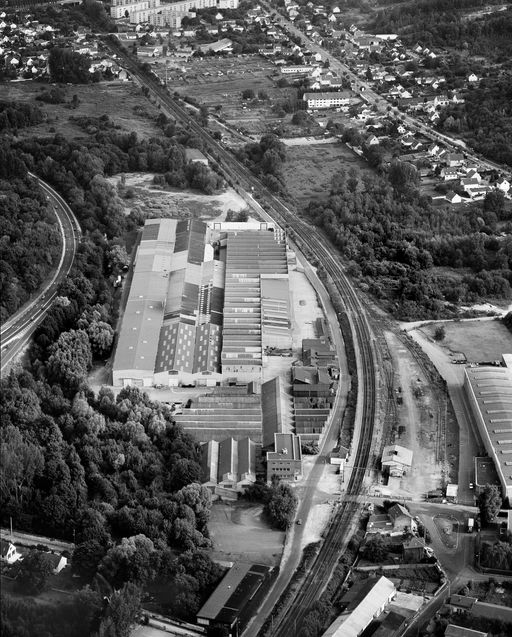 Ancien moulin, dit moulin Neuf, devenu usine métallurgique Desnoyers, puis fonderie d'aluminium Montupet