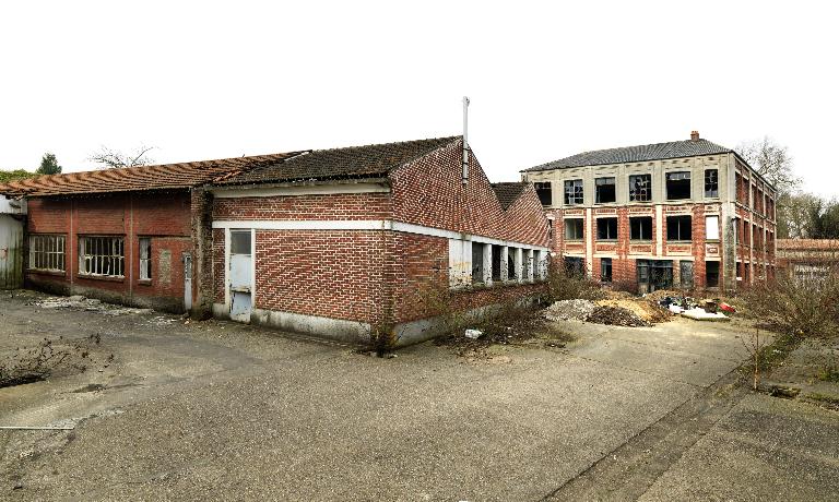 Ancienne usine de serrurerie et fonderie Charles Guerville, puis Ch. Guerville Fils et Riquier Frères, puis Guerville, Riquier et Cie puis usine de serrurerie Bricard