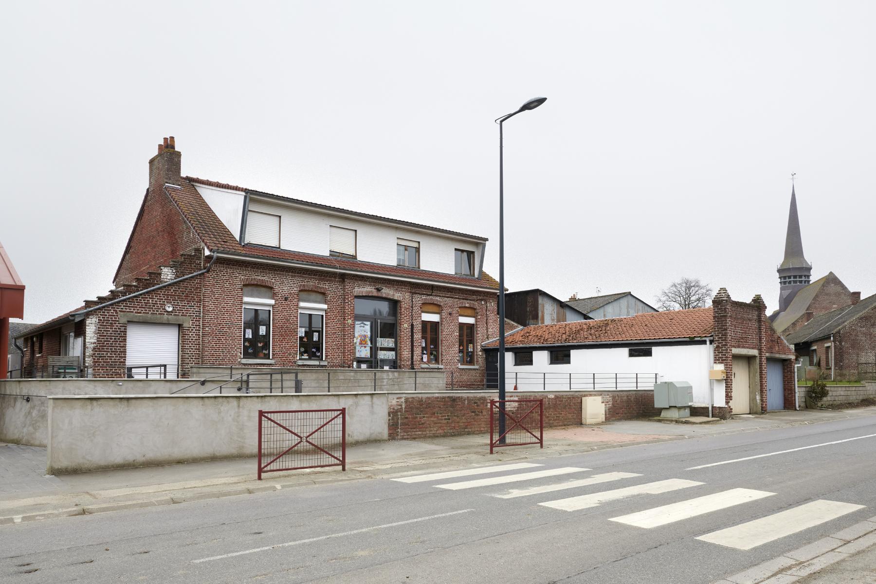 Ancienne école communale mixte, actuellement école maternelle