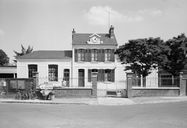 Mairie et école primaire de Brétigny