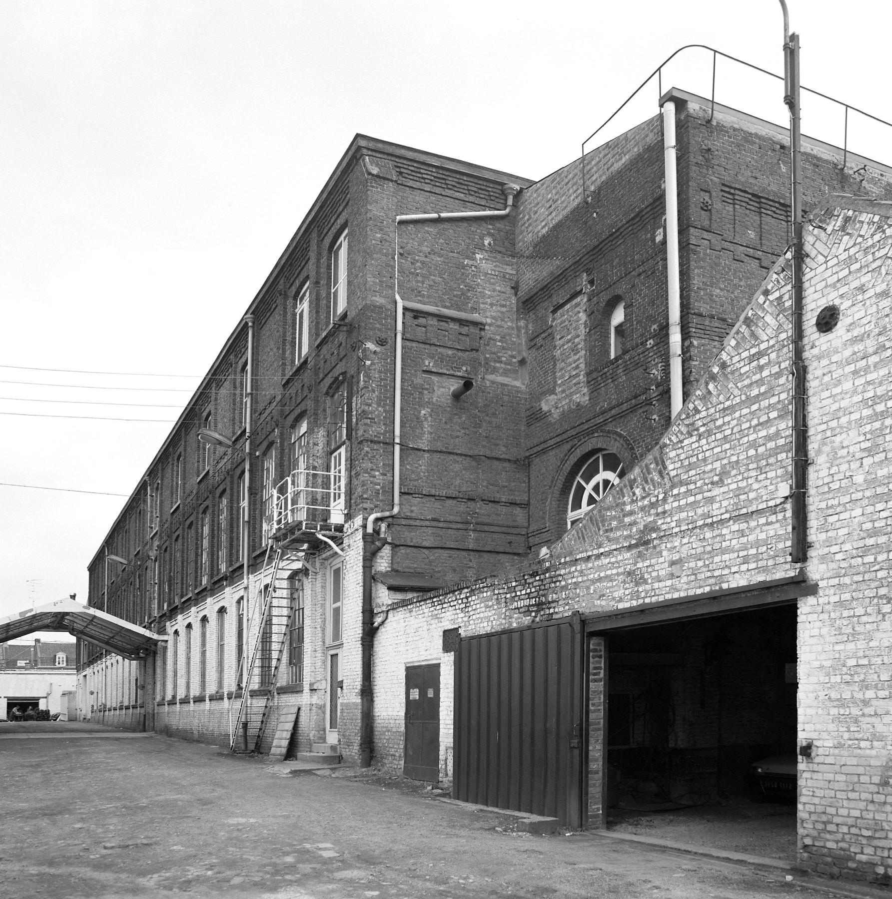 Tissage Deligne et Hembert, puis usine de confection Rogeau Aîné