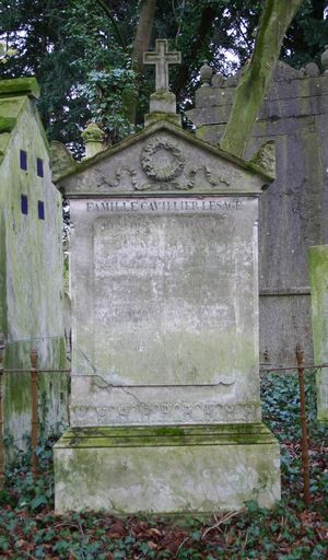 Tombeau (stèle funéraire) de la famille Cavillier-Lesage