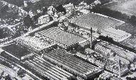 Vue aérienne de l'usine de Flixecourt, vers 1950 (AD Somme).