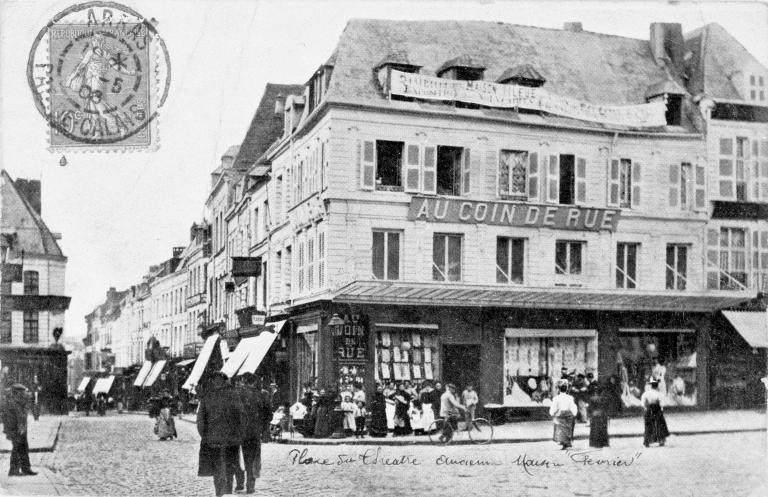 Ancien magasin de commerce, dit A la Maison Bleue