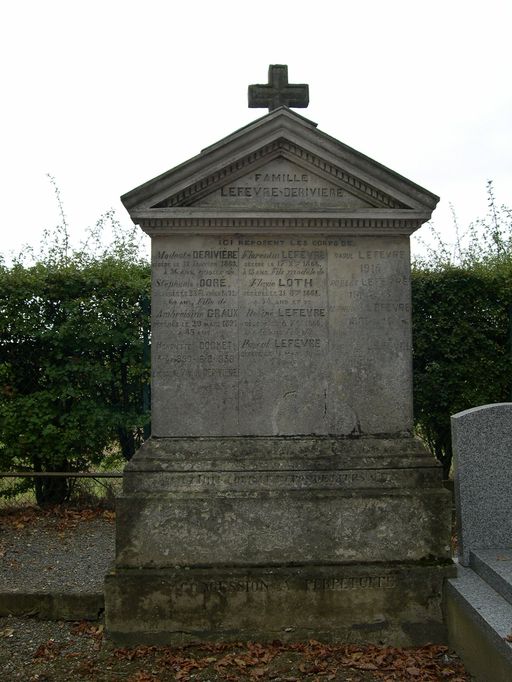 Tombeau (stèle funéraire) de la famille Lefèbvre-Derivière