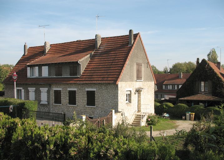 Ancienne cité d'employés de la Compagnie Française des Matières Colorantes, dite Cité Entreil ou du Clos Entreil, à Villers-Saint-Paul