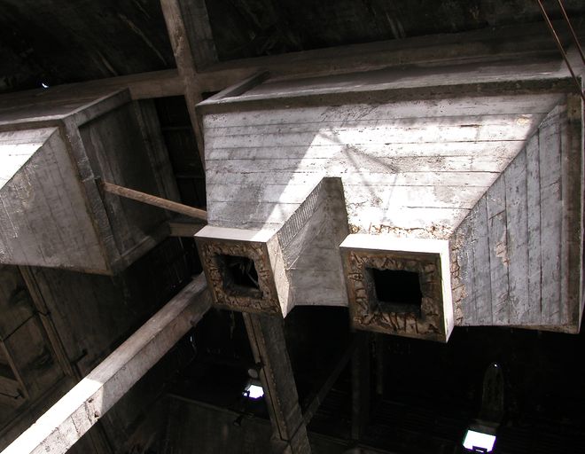 Filature de laine Lefèvre, puis Poiret Frères et Neveu, puis filature de laine et usine de teinturerie des Laines du Bon Pasteur, puis Société des Filatures et Teintureries de Saint-Épin