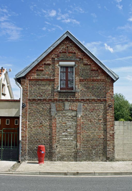 Maison à trois unités d'habitation à Ville-le-Marclet