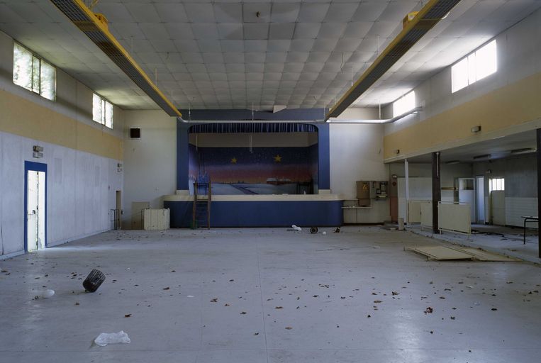 Ancienne salle des fêtes de l'usine Montupet à Nogent-sur-Oise, puis cantine