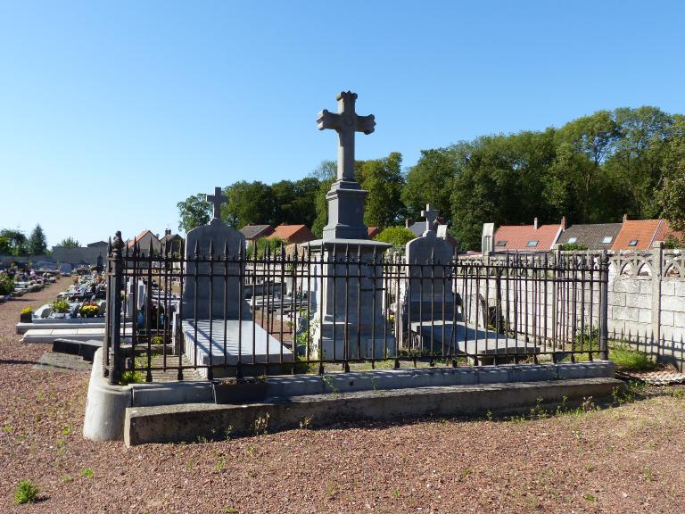 Enclos funéraire de la famille Jean-Baptiste Moirez