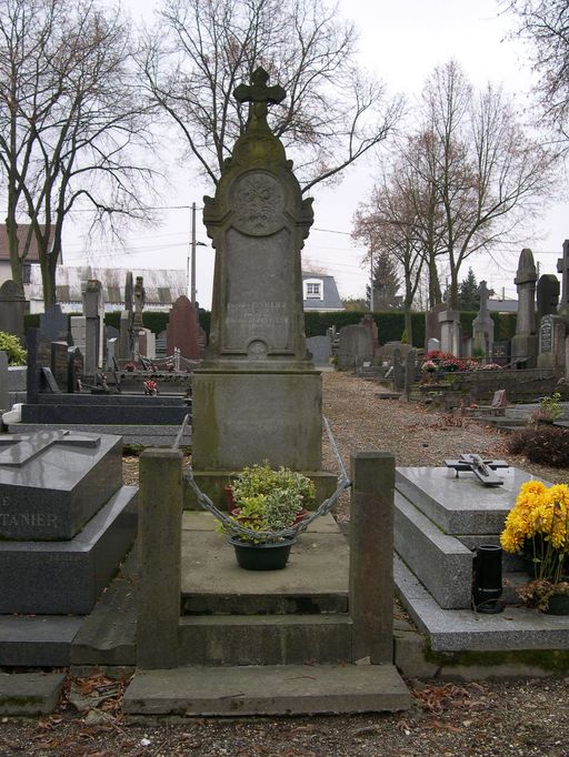 Tombeau (stèle funéraire) Bonnard