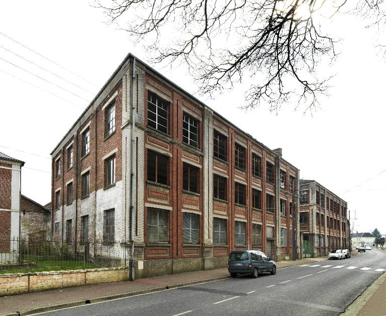 Ancienne usine de serrurerie et fonderie Charles Guerville, puis Ch. Guerville Fils et Riquier Frères, puis Guerville, Riquier et Cie puis usine de serrurerie Bricard