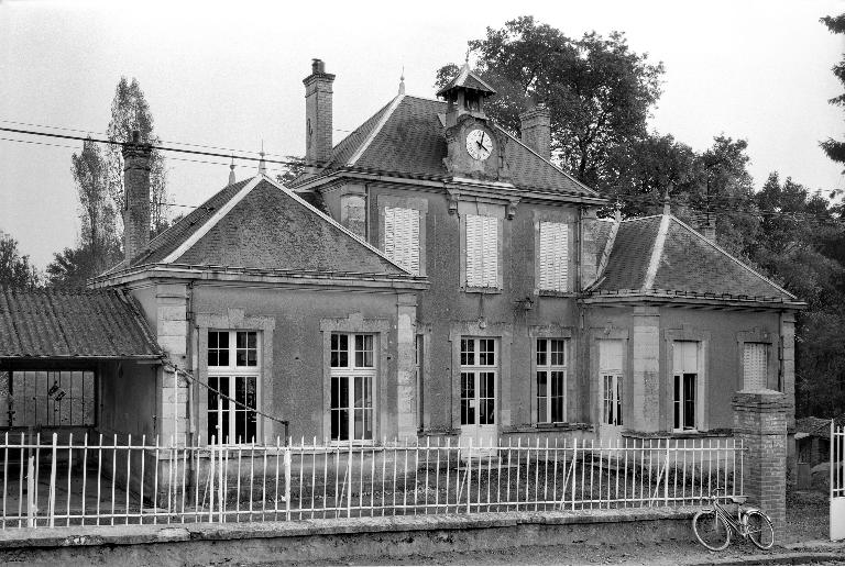 La mairie-école de Noroy-sur-Ourcq