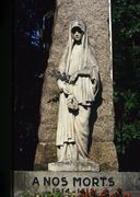 Statue (demi nature) : Le Deuil