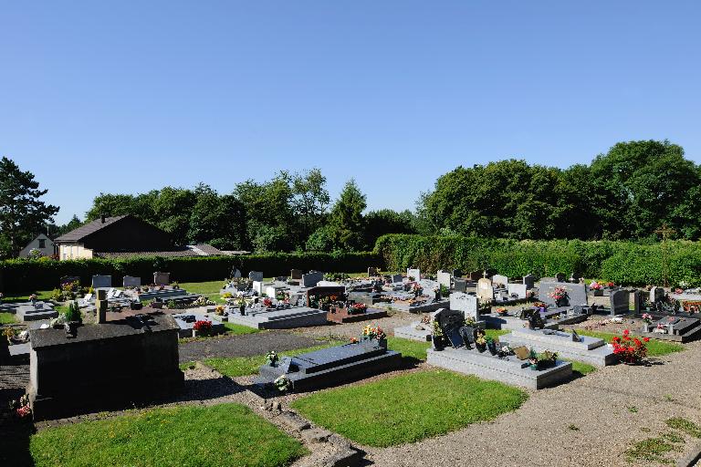Le cimetière communal d'Authuille