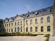 Ancien hôpital général de Saint-omer, dit hôpital général Saint-Louis, puis hospice Saint-Louis (actuellement centre administratif et hôtel de ville)