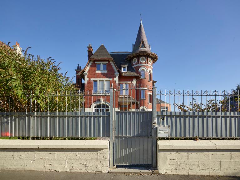 Villa, ancienne propriété de Mme Legay-Carpentier appelée Chalet Legay