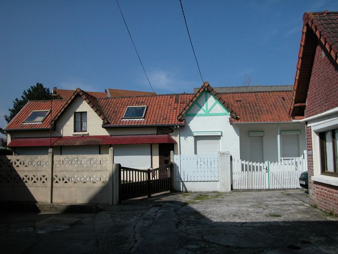 Maison à deux logements accolés