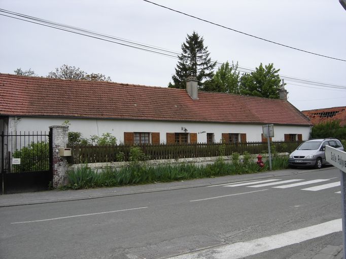 Ancienne ferme et café à Boismont