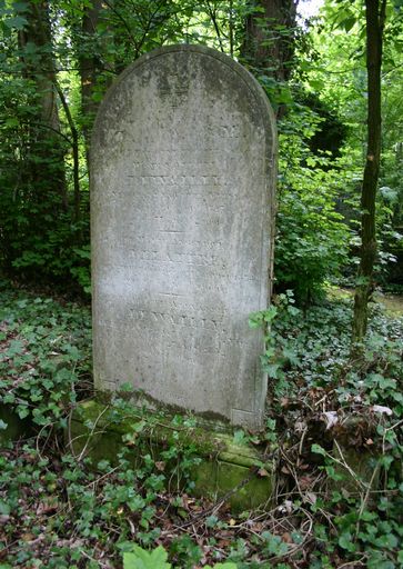 Tombeau (stèle funéraire) Dewailly