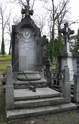 Tombeau (stèle funéraire) de la famille O. Hacquart-Hollet