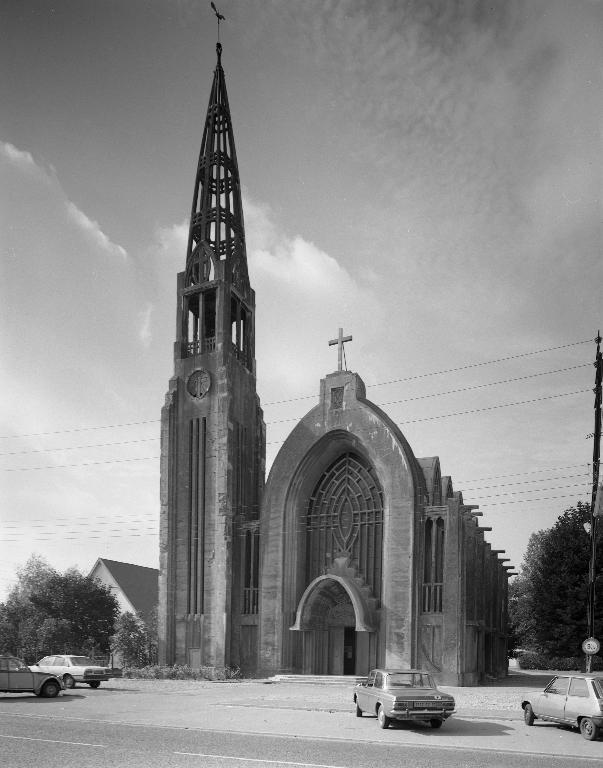 Eglise paroissiale Saint-Laurent