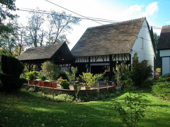 Ancien moulin à huile de Troissereux, dit moulin Cendret, devenu scierie Baudouin, puis Folliette