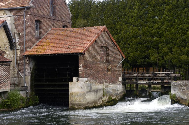 Roue hydraulique verticale