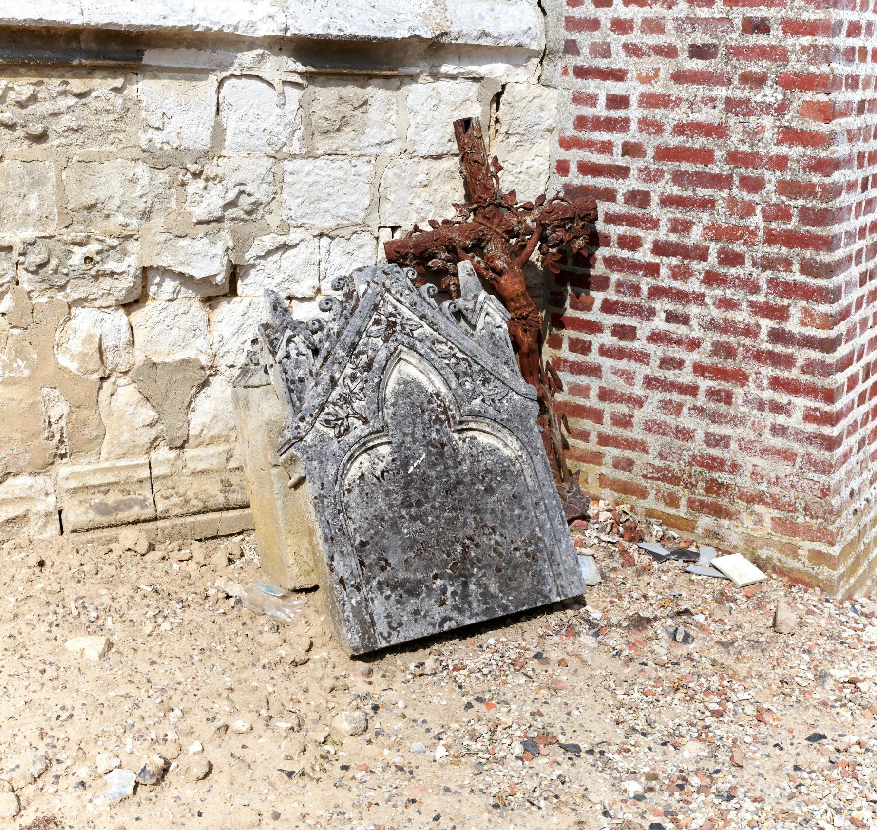 Église Notre-Dame de l'Assomption de Vieulaines et son cimetière