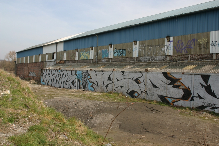 Ancienne usine de chaudronnerie et de construction métallique Bourleaux Fils, puis Construction Industrielle et Travaux en Fer de Saint-Quentin, usine de matériel d'équipement industriel Burton'Steel