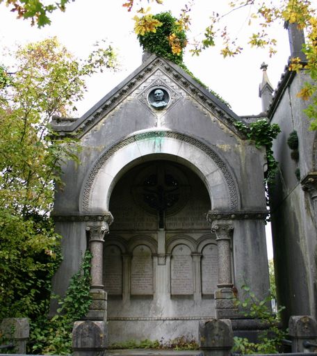 Tombeau (oratoire) de la famille du sculpteur Gédéon De Forceville (De Forceville-Duvette)