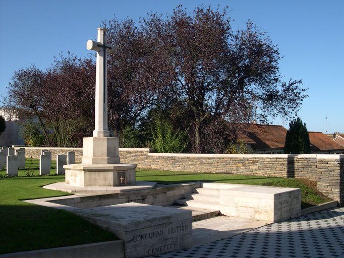 Cimetière militaire de Longueau, dit Longueau British Cemetery