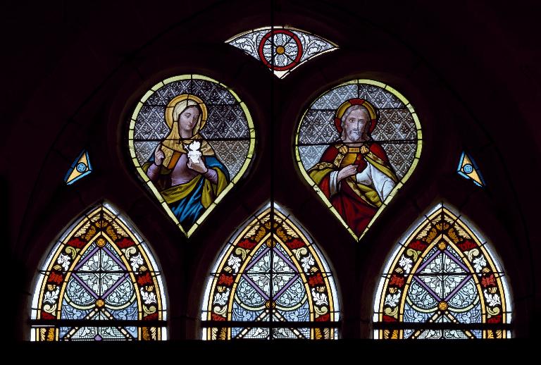 Verrière figurée décorative : Christ du Sacré-Cœur, Vierge du Cœur immaculé (baie 0)
