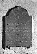 Plaque funéraire de Jean de Pujol (n° 2)