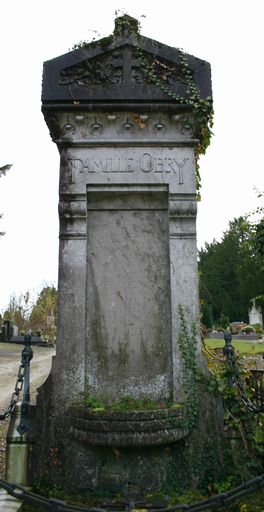 Tombeau (stèle funéraire) de la famille Obry