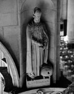 Seize statues : les Docteurs de l'Eglise et théologiens